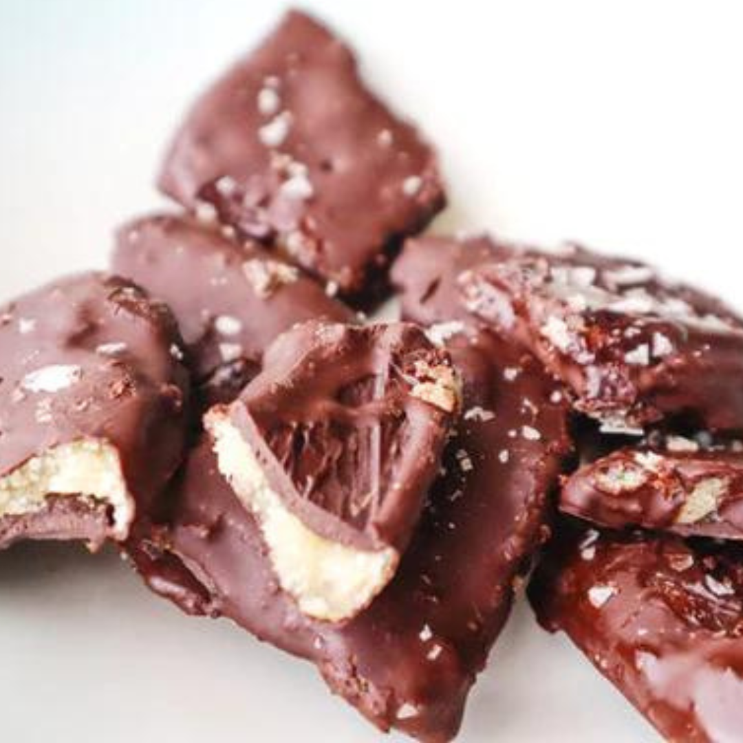 Keto coukie dough chocolate crac