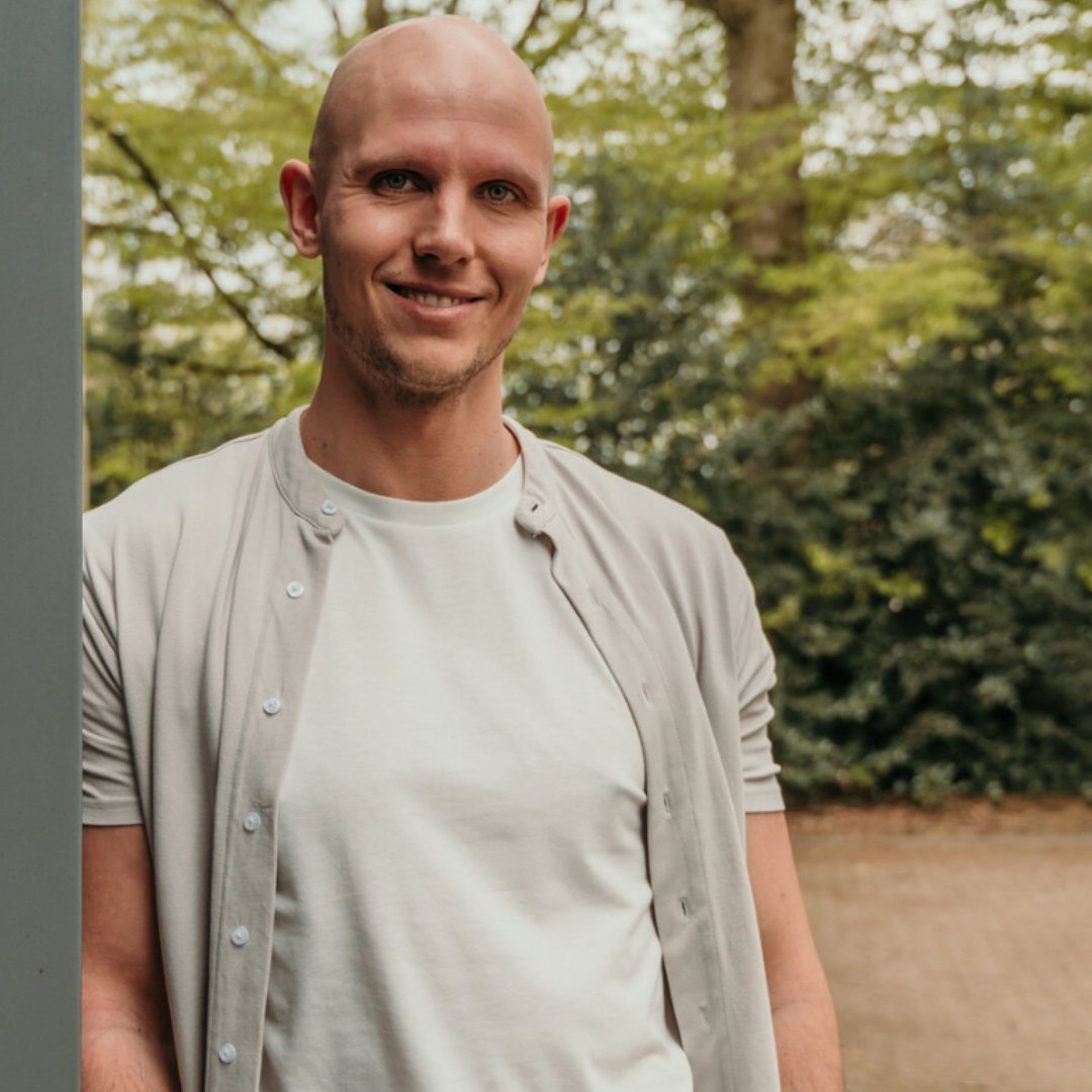 From Personal Journey to Professional Expertise: Nils Lundgren's