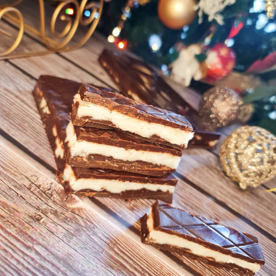 Keto Nougat of Chocolate and Coconut