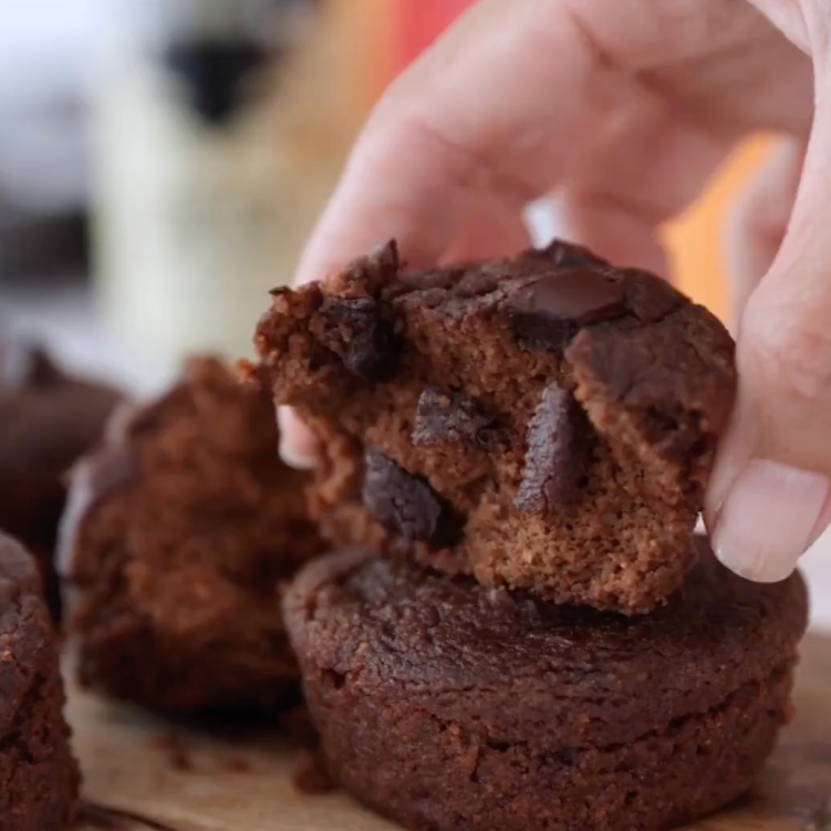 Pumpkin Spice Chocolate Chunk Muffins