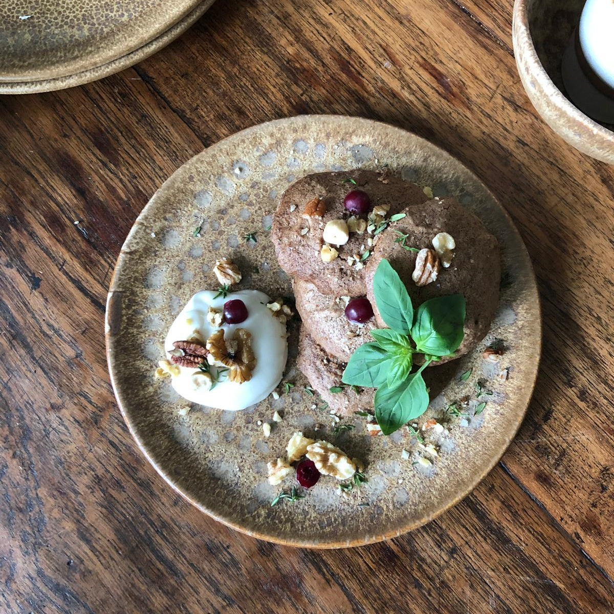 Keto spiced almond butter cookies